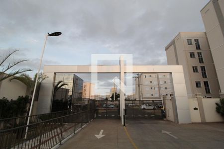 Apartamento para alugar com 50m², 2 quartos e 1 vagaFachada e portaria