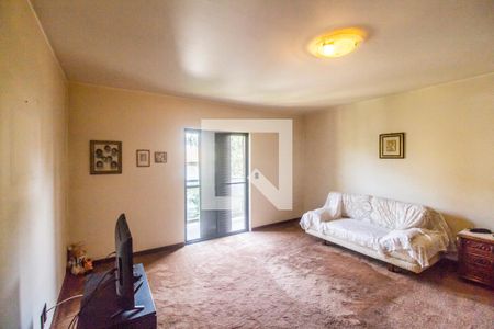 Casa de condomínio à venda com 651m², 4 quartos e 6 vagasSuíte master