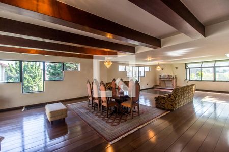 Casa de condomínio à venda com 651m², 4 quartos e 6 vagasSala de Jantar