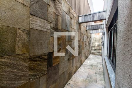 Casa de condomínio à venda com 651m², 4 quartos e 6 vagasCorredor