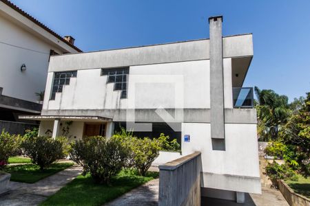 Casa de condomínio à venda com 651m², 4 quartos e 6 vagasVista da Rua