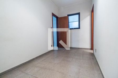 Casa de condomínio à venda com 651m², 4 quartos e 6 vagasQuarto de Serviço