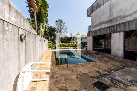 Casa de condomínio à venda com 651m², 4 quartos e 6 vagasPiscina