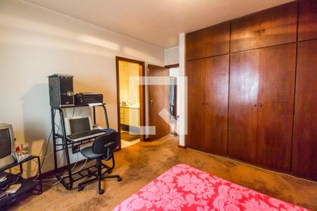 Casa de condomínio à venda com 651m², 4 quartos e 6 vagasSuíte 3