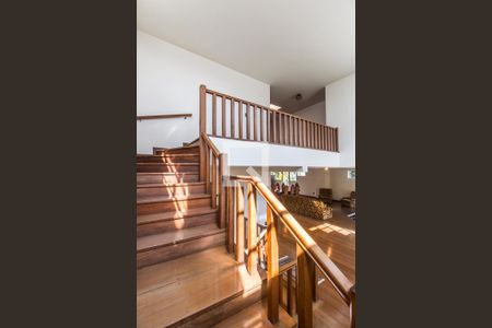 Casa de condomínio à venda com 651m², 4 quartos e 6 vagasCorredor