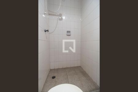 Casa de condomínio à venda com 651m², 4 quartos e 6 vagasBanheiro de serviço