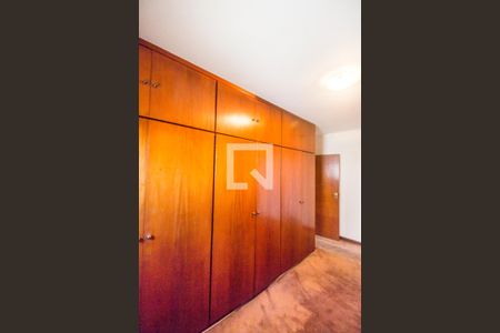 Casa de condomínio à venda com 651m², 4 quartos e 6 vagasCloset da suíte 1