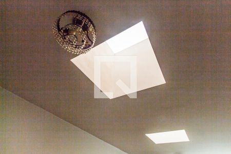 Casa de condomínio à venda com 651m², 4 quartos e 6 vagasDetalhe