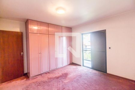 Casa de condomínio à venda com 651m², 4 quartos e 6 vagasQuarto 2