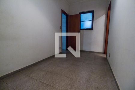 Casa de condomínio à venda com 651m², 4 quartos e 6 vagasQuarto de Serviço