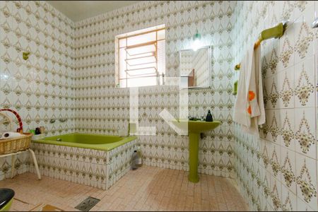 Casa à venda com 230m², 3 quartos e 4 vagas Casa à venda com 230m², 3 quartos e 4 vagasBanheiro