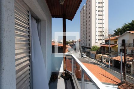 Casa à venda com 240m², 4 quartos e 5 vagas Casa à venda com 240m², 4 quartos e 5 vagasSacada