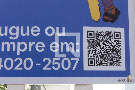 Casa à venda com 240m², 4 quartos e 5 vagas Casa à venda com 240m², 4 quartos e 5 vagasPlaca