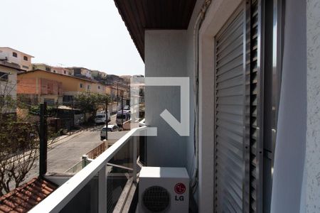 Casa à venda com 240m², 4 quartos e 5 vagas Casa à venda com 240m², 4 quartos e 5 vagasSacada