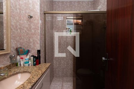 Casa à venda com 240m², 4 quartos e 5 vagas Casa à venda com 240m², 4 quartos e 5 vagasBanheiro Social