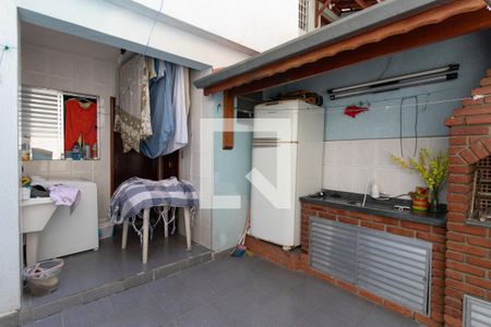Casa à venda com 240m², 4 quartos e 5 vagas Casa à venda com 240m², 4 quartos e 5 vagasÁrea de Serviço