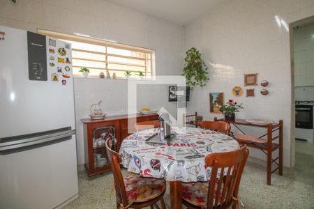 Casa à venda com 367m², 2 quartos e 2 vagasCozinha