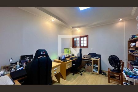 Apartamento à venda com 201m², 3 quartos e 2 vagasEscritório