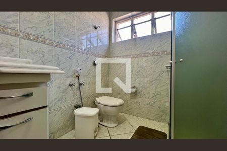 Apartamento à venda com 201m², 3 quartos e 2 vagasBanheiro da Suíte