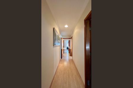 Apartamento à venda com 201m², 3 quartos e 2 vagasCorredor