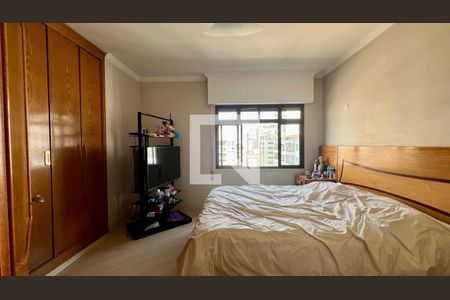 Apartamento à venda com 201m², 3 quartos e 2 vagasQuarto 1
