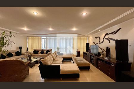 Apartamento à venda com 201m², 3 quartos e 2 vagasSala