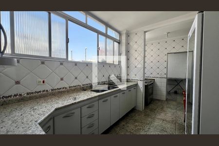 Apartamento à venda com 201m², 3 quartos e 2 vagasCozinha