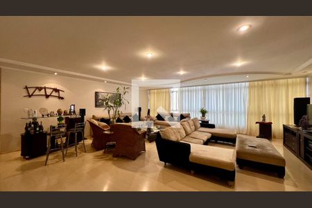 Apartamento à venda com 201m², 3 quartos e 2 vagasSala