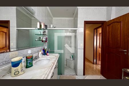 Apartamento à venda com 201m², 3 quartos e 2 vagasBanheiro