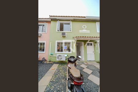 Casa de condomínio à venda com 80m², 3 quartos e 1 vaga Casa de condomínio à venda com 80m², 3 quartos e 1 vagaFachada da casa