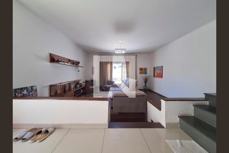 Sala de casa para alugar com 4 quartos, 172m² em Vila Guaca, São Paulo