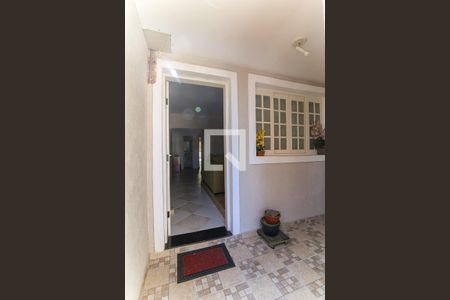 Casa à venda com 130m², 2 quartos e 2 vagasEntrada