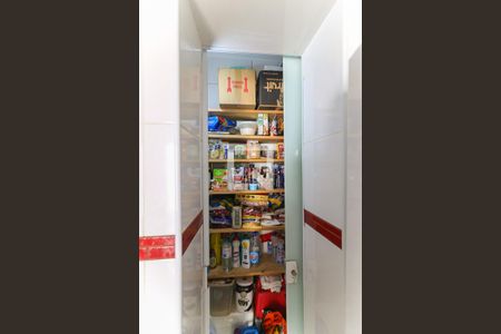 Casa à venda com 130m², 2 quartos e 2 vagasDespensa