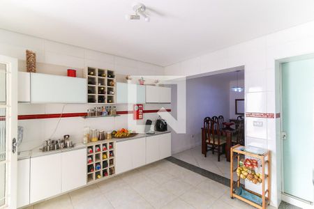 Casa à venda com 130m², 2 quartos e 2 vagasCozinha