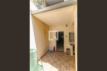 Casa à venda com 130m², 2 quartos e 2 vagasQuintal