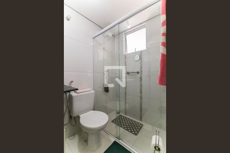 Casa à venda com 130m², 2 quartos e 2 vagasBanheiro do Quarto 1