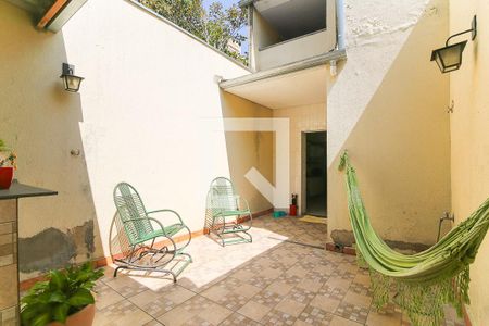 Casa à venda com 130m², 2 quartos e 2 vagasQuintal
