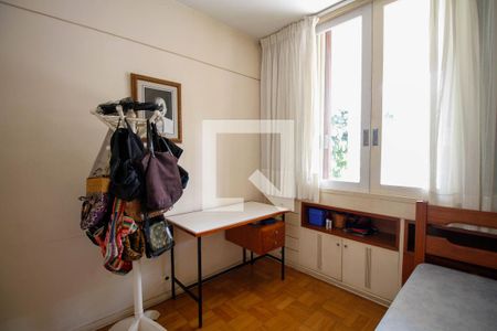 Casa à venda com 300m², 5 quartos e 4 vagas Casa à venda com 300m², 5 quartos e 4 vagasQuarto 3