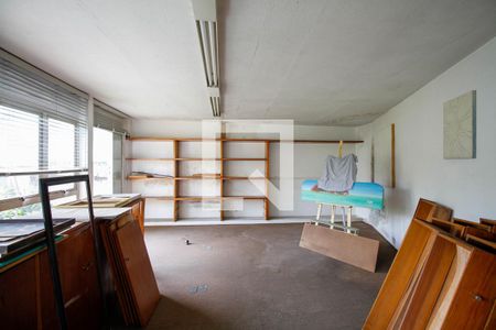 Casa à venda com 300m², 5 quartos e 4 vagas Casa à venda com 300m², 5 quartos e 4 vagasQuarto de Serviço 3