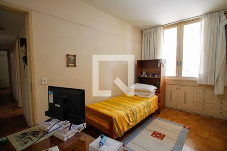 Casa à venda com 300m², 5 quartos e 4 vagas Casa à venda com 300m², 5 quartos e 4 vagasQuarto 2