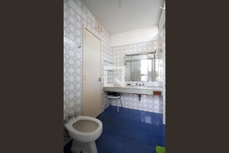 Casa à venda com 300m², 5 quartos e 4 vagas Casa à venda com 300m², 5 quartos e 4 vagasBanheiro da Suíte