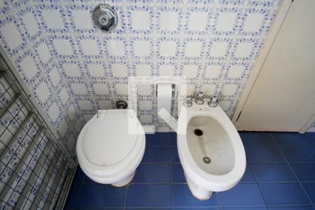 Casa à venda com 300m², 5 quartos e 4 vagas Casa à venda com 300m², 5 quartos e 4 vagasBanheiro da Suíte