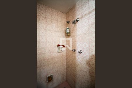 Casa à venda com 300m², 5 quartos e 4 vagas Casa à venda com 300m², 5 quartos e 4 vagasBanheiro Social 1