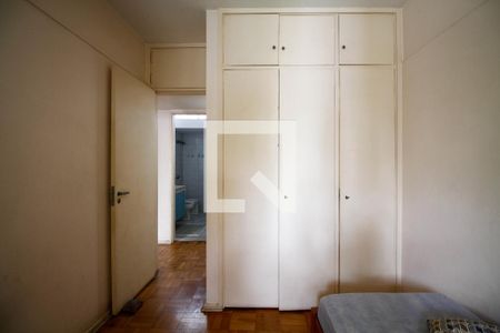 Casa à venda com 300m², 5 quartos e 4 vagas Casa à venda com 300m², 5 quartos e 4 vagasQuarto 4