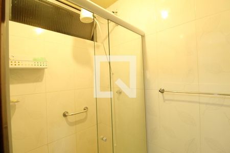 Casa à venda com 410m², 4 quartos e 5 vagasBanheiro social