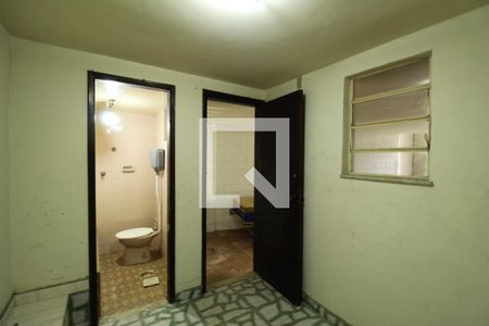 Casa à venda com 410m², 4 quartos e 5 vagasDependência - Quarto