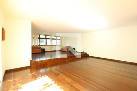 Sala de casa à venda com 4 quartos, 410m² em Pechincha, Rio de Janeiro