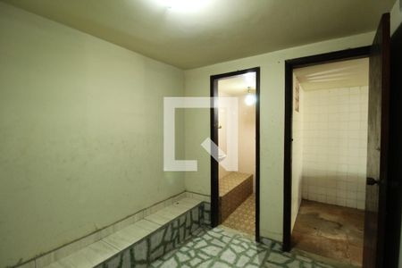 Casa à venda com 410m², 4 quartos e 5 vagasDependência - Quarto