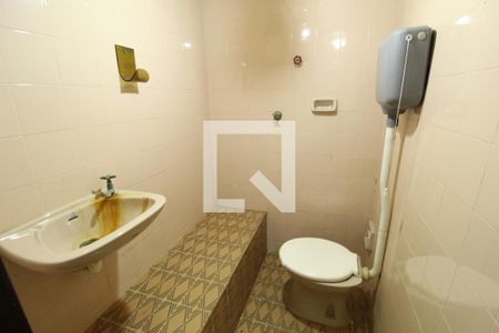 Casa à venda com 410m², 4 quartos e 5 vagasDependência - Banheiro