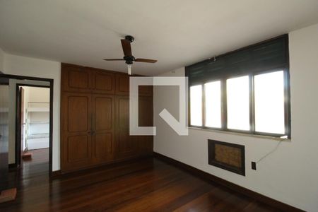 Casa à venda com 410m², 4 quartos e 5 vagasQuarto 1